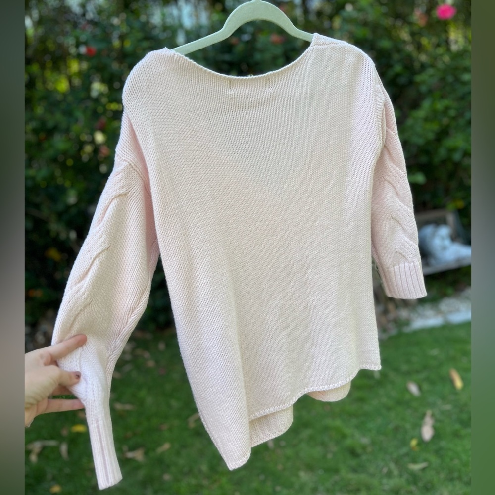 Pink - sweater - small - Picture 3 of 3